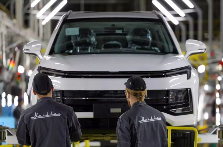 Joe Biden Melarang Mobil China kemudian juga Rusia Berseliweran dalam pada Amerika Serikat