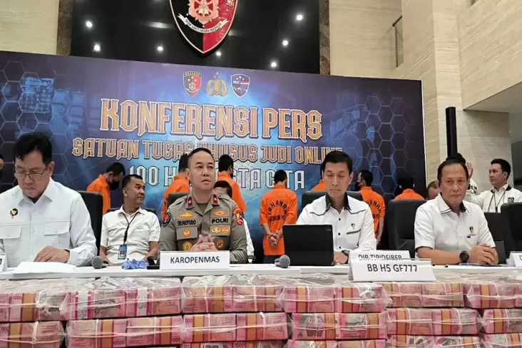 Polisi Tetapkan 11 Tersangka Pengelola 3 Portal Judi Online