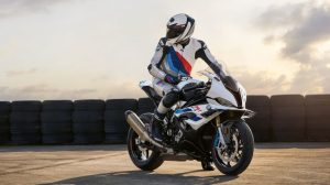Sasis BMW M 1000 RR Dilarang Digunakan di dalam WSBK