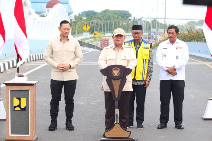 SIG Pasok Bahan Bangunan untuk Flyover Madukoro Semarang