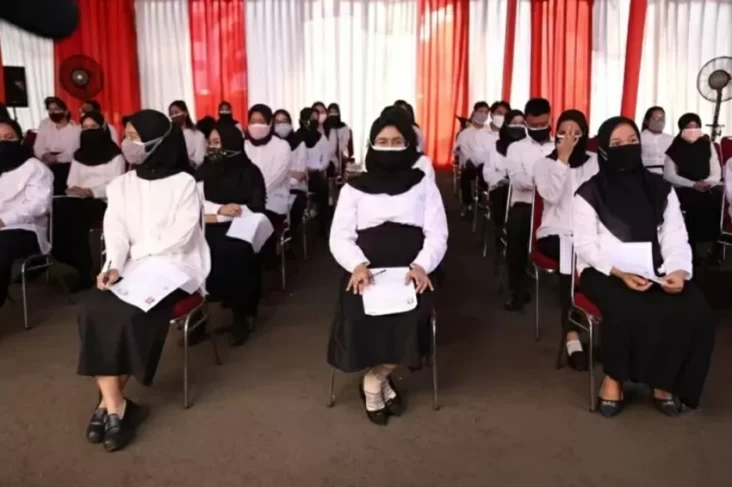 DPR Minta Pengangkatan CPNS juga PPPK secara Bertahap Biar Tak Gaduh