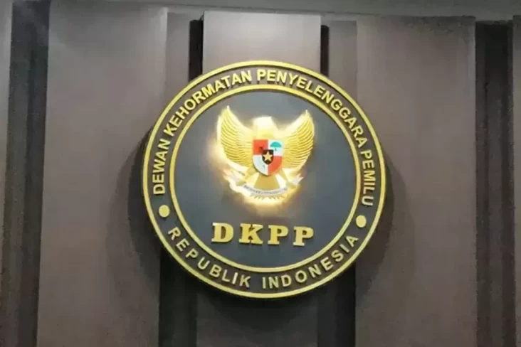 Hari Hal ini adalah DKPP Periksa Kabag TU Bawaslu terkait Dugaan Asusila