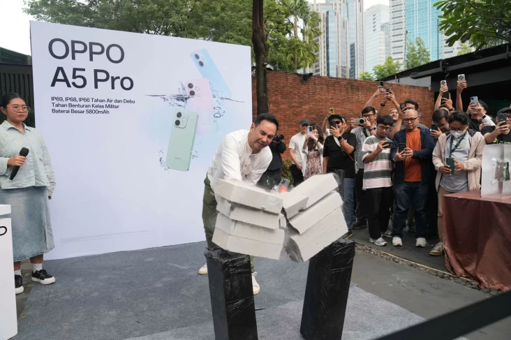 Uji Ekstrem Oppo A5 Pro: Tak Takut Air, Benturan, atau Suhu Ekstrem!