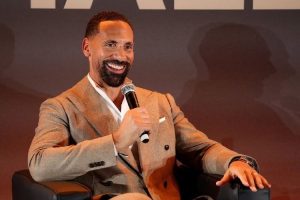 Rio Ferdinand Ungkap Tiga Bintang Kunci Pemulihan MU