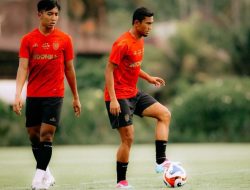 Uang dan Waktu Terbuang! Cibiran WNA Belanda pada Laga Bali United vs Persis Solo