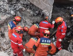 Tragedi Majalengka: 11 Orang Tewas, Dedi: Rumahmu Tertimbun Tanah Tidak Terlihat