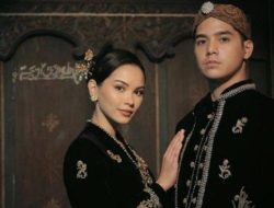 Al Ghazali Cium Kaki Maia di Depan Alyssa, Momen Haru Terekam Di Hadapan Kakbah