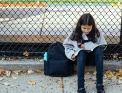 Kekurangan dan Kelebihan Parenting Kaku yang Harus Diketahui Orang Tua