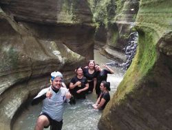 Mengexplore Keindahan Curug Love: Petualangan Trekking Sehari yang Menggoda
