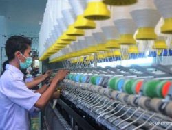 AGTI Minta Pemerintah Jamin Bahan Baku TPT dan Sederhanakan Aturan