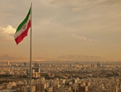 Ekonomi Lesu Picu Demonstrasi Besar di Iran, Apa Penyebabnya?