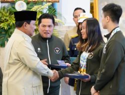 Serahkan Bonus SEA Games 2025, Presiden dan Menpora Tekankan Pengelolaan Keuangan Bijak