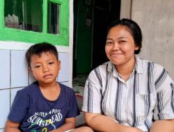 Dika, Bocah Penakluk Ular yang Viral Ternyata Putus Sekolah dan Sering Dibully