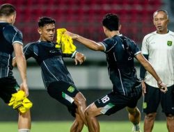 Uston Nawawi Abaikan! Persebaya Fokus Hadapi Madura United Tanpa Suporter