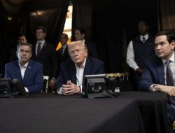 Trump ajak perusahaan minyak AS investasi USD 100 miliar di Venezuela