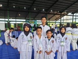 Siswa Kembar SMA DCC Global School Bandar Lampung Juara Kejuaraan Taekwondo