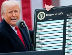 Putar Arah Kebijakan, Trump Tahan Kenaikan Tarif Impor hingga 2027