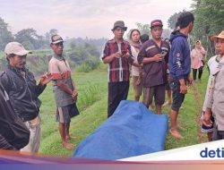 Wanita Jatuh dari Jembatan, Warga Heboh dan Diadang Bapak-Bapak