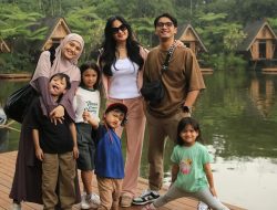Penyebab video Ricky Harun karaoke viral, HP wanita bersama suami Herfiza hilang