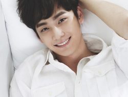 Profil Lengkap Jo Yoon Woo, Aktor Korea yang Pensiun dan Menikah