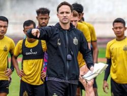 Paul Munster Kecewa Jelang Hadapi Persebaya! Bhayangkara FC Kena Comeback, Luka Lama Terbuka