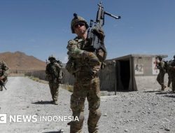 Pakistan Serang Afghanistan, Perang Terbuka dengan Taliban Meletus, Konflik Durand Kembali Muncul