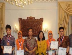 Puluhan Dosen Yogyakarta Berbagi Pengalaman dengan Siswa Juara Olimpiade