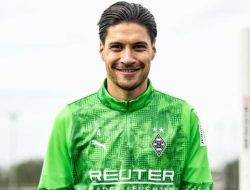 Kisah Perjalanan Kevin Diks di Monchengladbach, Musim Ini Terancam Turun Kelas