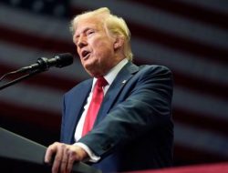 Klaim Trump Tewaskan Khamenei, Penyangkalan Iran dan Calon Pemimpin Baru