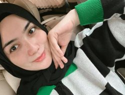 10 Gaya Selfie Terkini ala Selebgram, Coba Sekarang!