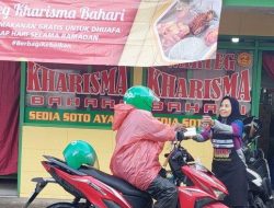 Antrean Paket Buka Puasa Gratis di Warteg Bu Wahyu, Berkah Ramadan dari Alfamart