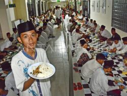 31 Santri Mojoagung Jombang Sakit Usai Makan Buka Puasa