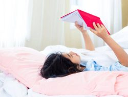 Studi: Tidur Lebih Awal Tingkatkan Fokus dan Nilai Akademik Remaja