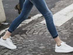Wajib Tahu: 5 Cara Bersihkan Sepatu Putih Jadi Mengkilap Lagi