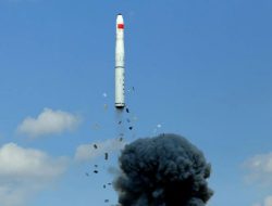 Benda bercahaya misterius melintas langit Lampung, diduga sampah luar angkasa